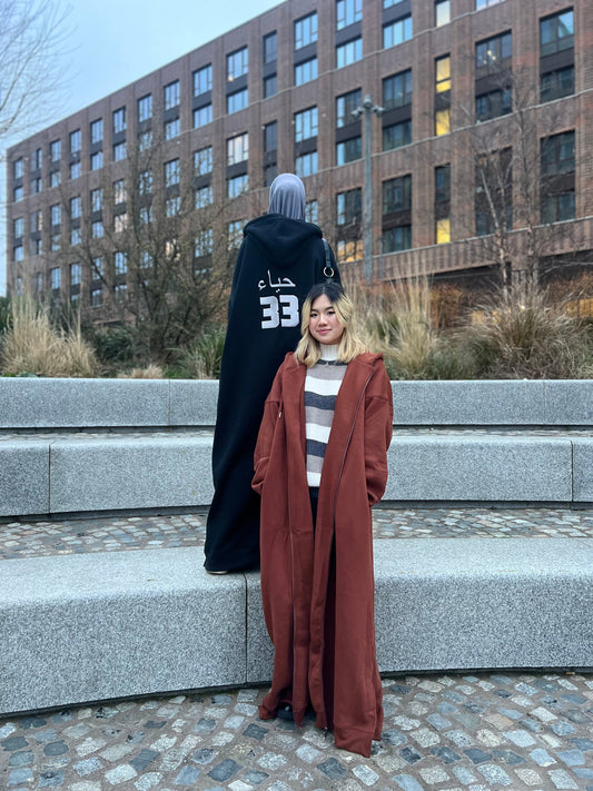 Why Hooded Abayas Are the Must-Have Trend in Modest Fashion